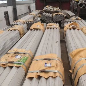 316L Stainless Steel Hot Rolled Angle Bar and Channel Bar in 30*30-100*100 Sizes