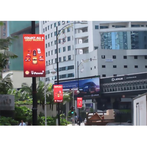 2727 LED Lamp Pole Screen , Roadside Display Signs Iron Cabinet