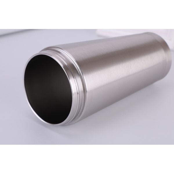 Bouteille de shaker avec fil de fer Whisk Bouteille de shaker de protéines pour les mélanges de protéines en acier inoxydable Bouteille de shaker en métal grand 25 oz 739ml