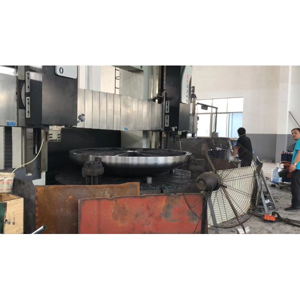 Поверхностный резервуар с двумя головами для гидравлического пресса