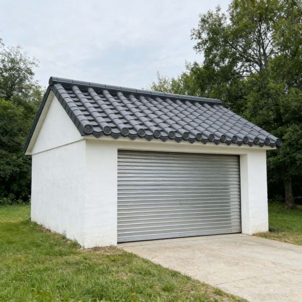 Plastic Roof Tile Sheet Lightweight Plastic Roofing Material PP Roof Shingles for Project