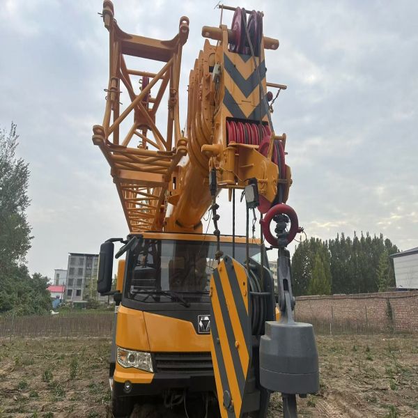 XCMG QY85KA Used Crane Trucks Heavy Equipment 85T