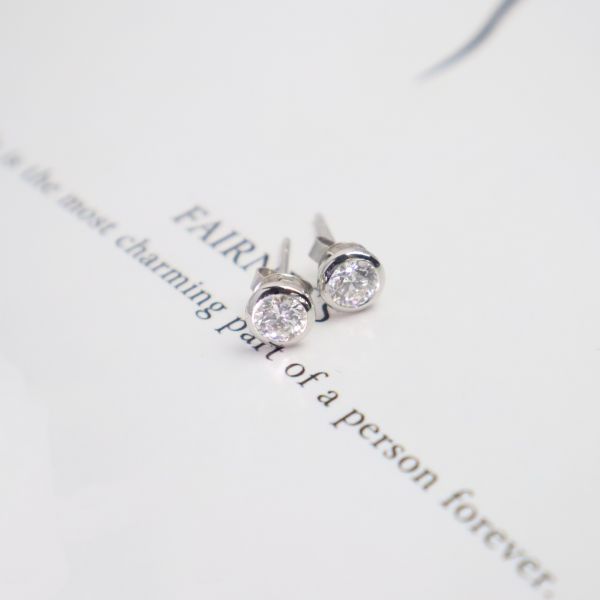 Wholesale 14K Gold Luxury Diamond Stud Earrings 1 Carat DEF Lab Grown Perfect Gift for Wedding