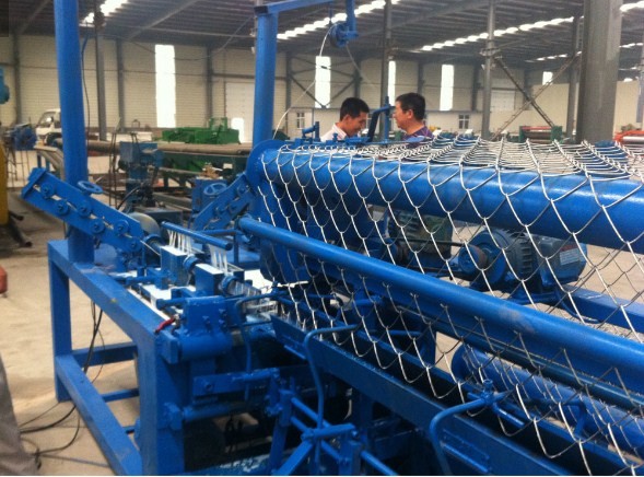 4m width Full Automatic  double wire feeding Chain Link Fence Machine