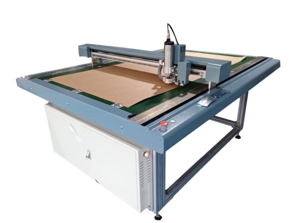 1500*900mm PET Wool Felt Vacuum Adsorption Garment Cutting Machine for Cutting Scope