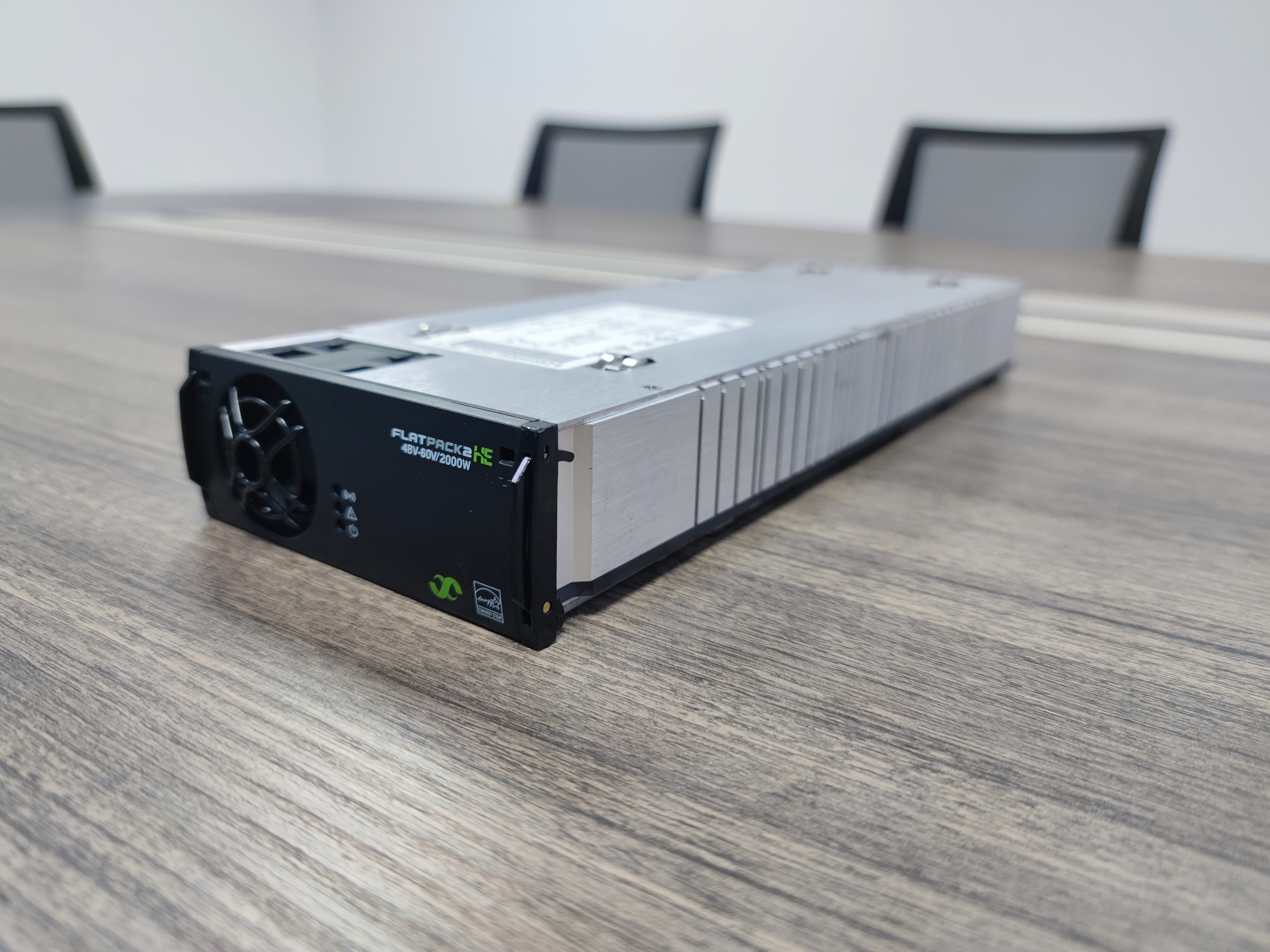 Eltek 48V 60V Конвертер FP2 Модуль исправления Flatpack 2 48-60/2000he P/N 241115.705