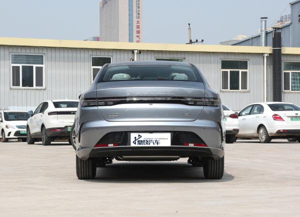 Customizable Fashion BYD EV Car Destroyer 05 Personalized Comfortable Auto Gas Petrol Fuel Car