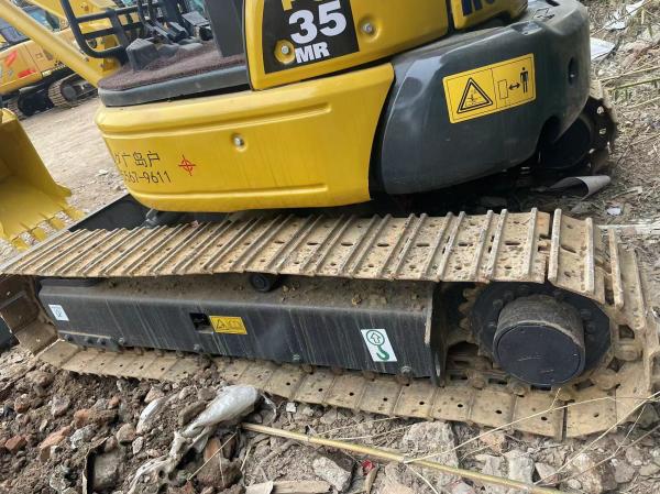 Used Komatsu 35 Mini Excavator Zero Tail Swing Tier 4 Final