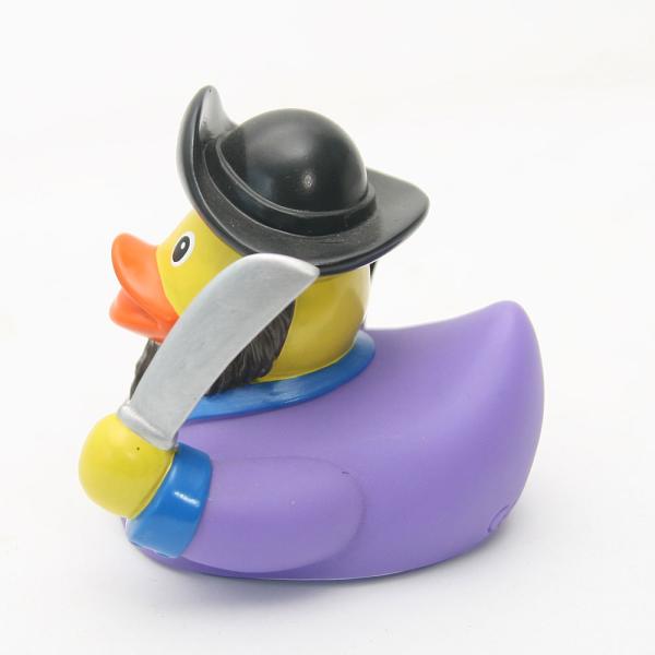 9P Free Safe Purple Pirate Rubber Duck Fun Bath Toys For Toddlers 7.5cm Length