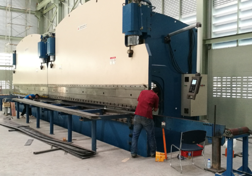 Промышленные машина фонарного столба улицы/оборудование делать для фонарного столба