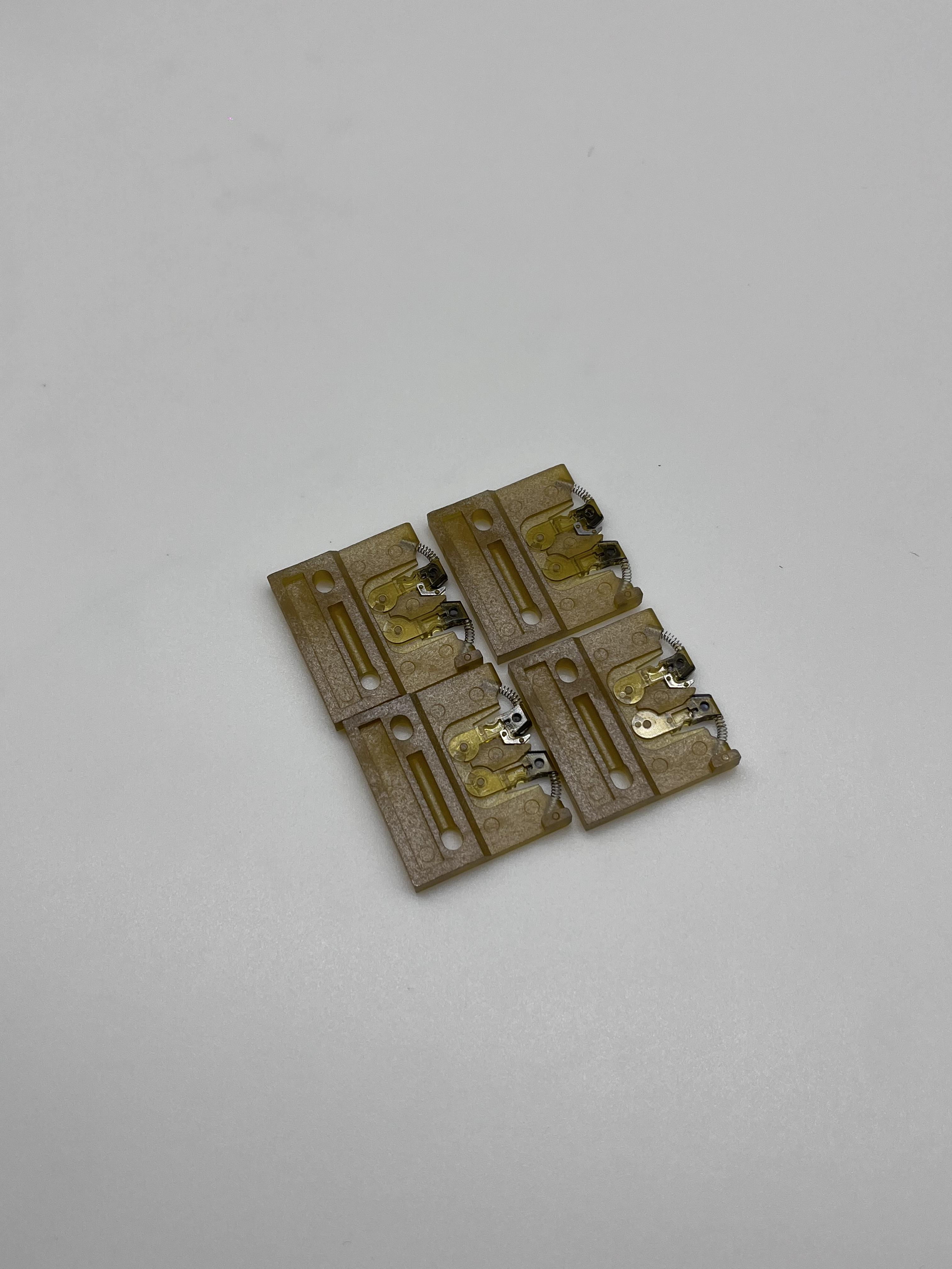 Универсальные приборы 42804704 CARRIER CLIP запасные части SMT AI части SMT аксессуары серии