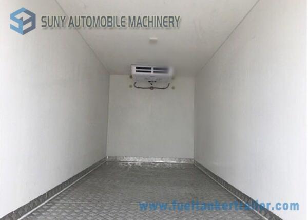 14ft Refrigerator Van Truck / Refrigerated Box Refrigerator Freezer Cargo Van CKD Kits