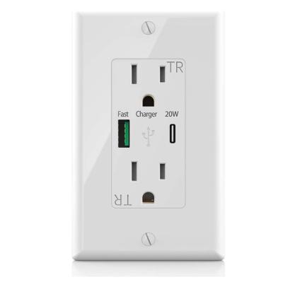 PD20W Fast Charging USB Wall Outlet 15A 100V - 240V Outlet With Type C