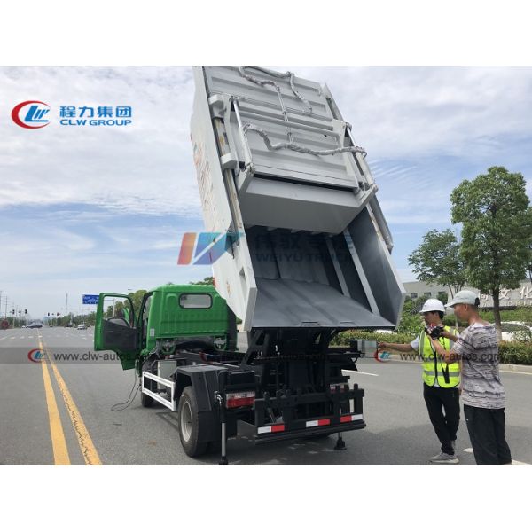 Factory High Price Ratio Dongfeng 7cbm 7000Liter Sealed Dump Garbage Truck
