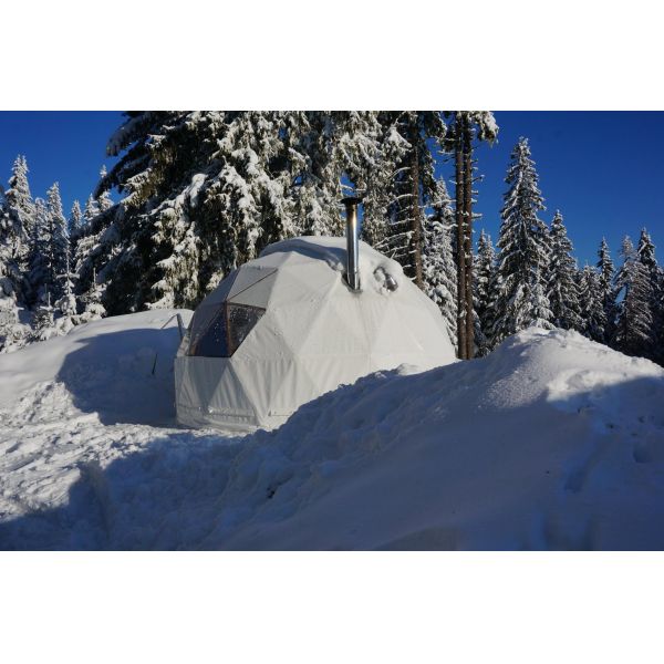Snowproof Winter Resort Geo Dome Tent Igloo Camping Tents 200 Kg/Sqm