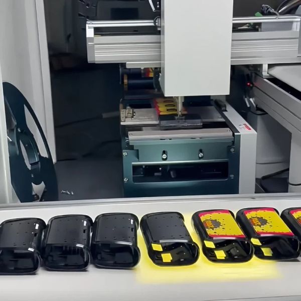 Visual Positioning Automatic Labeling Machine 220V 50Hz Adhesive Sticker Labeling Machine