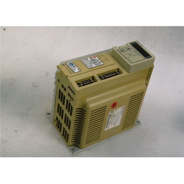 Electric Industrial 750W YASKAWA SERVOPACK  Input 200-230V  DRIVER MOTOR SGD-08APY61