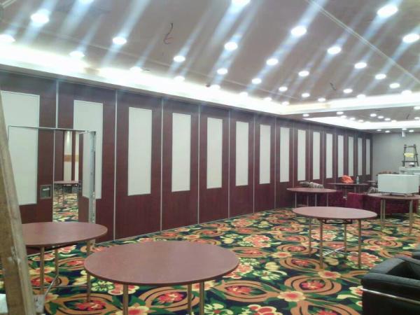 Paredes de separação móveis do quadro de alumínio para Salão e a sala de conferências de múltiplos propósitos