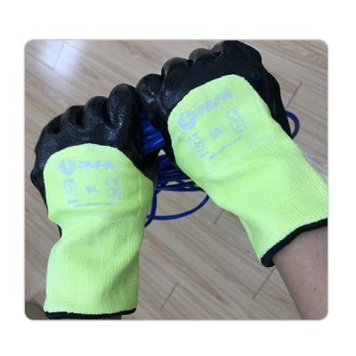 Construction Excellent Grip In Wet And Oil Environments 13G Cut Resistant Safety Gloves