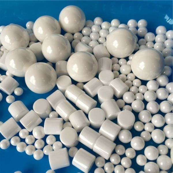 Спеченный силикат циркония отбортовывает средний тип SZS 4,0 G/Cc шариков плотности