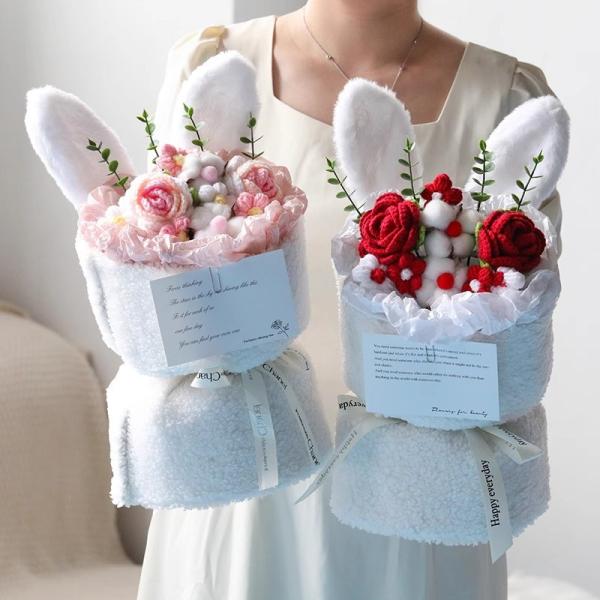 Romantic Little Rabbit Bouquet Finished Product Hand-knitted Wool Rose Valentine's Day Birthday Gift for Girls