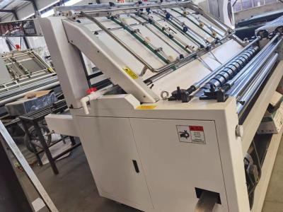 7KW 2 máquina de estratificação da caixa do laminador da flauta de 4 dobras