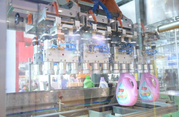 Food Beverage Robotic Packaging Machinery Wood / Plastic Pallet Type