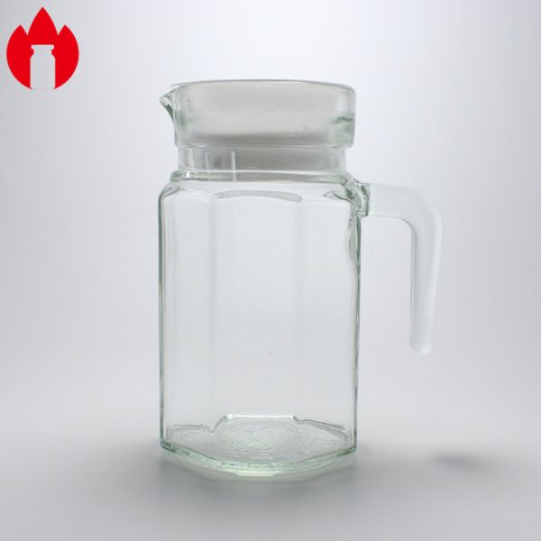 Бутылка с водой 1000 мл