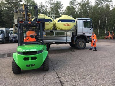 2WD 3 Ton Rough Terrain Forklift GOODSENSE Environment Friendly And Fuel Efficient And Responsible