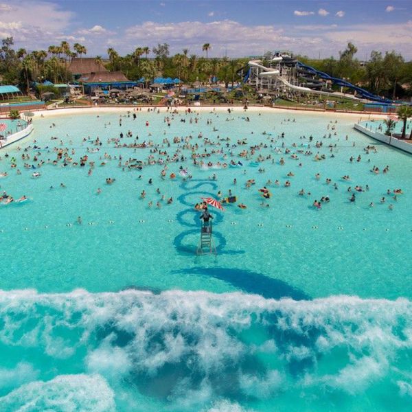 Commercial Wave Pool & Surf Simulator with 10+ Wave Patterns 120 Visitors/Hour and 0.8-2.5m Wave Height for Water Parks