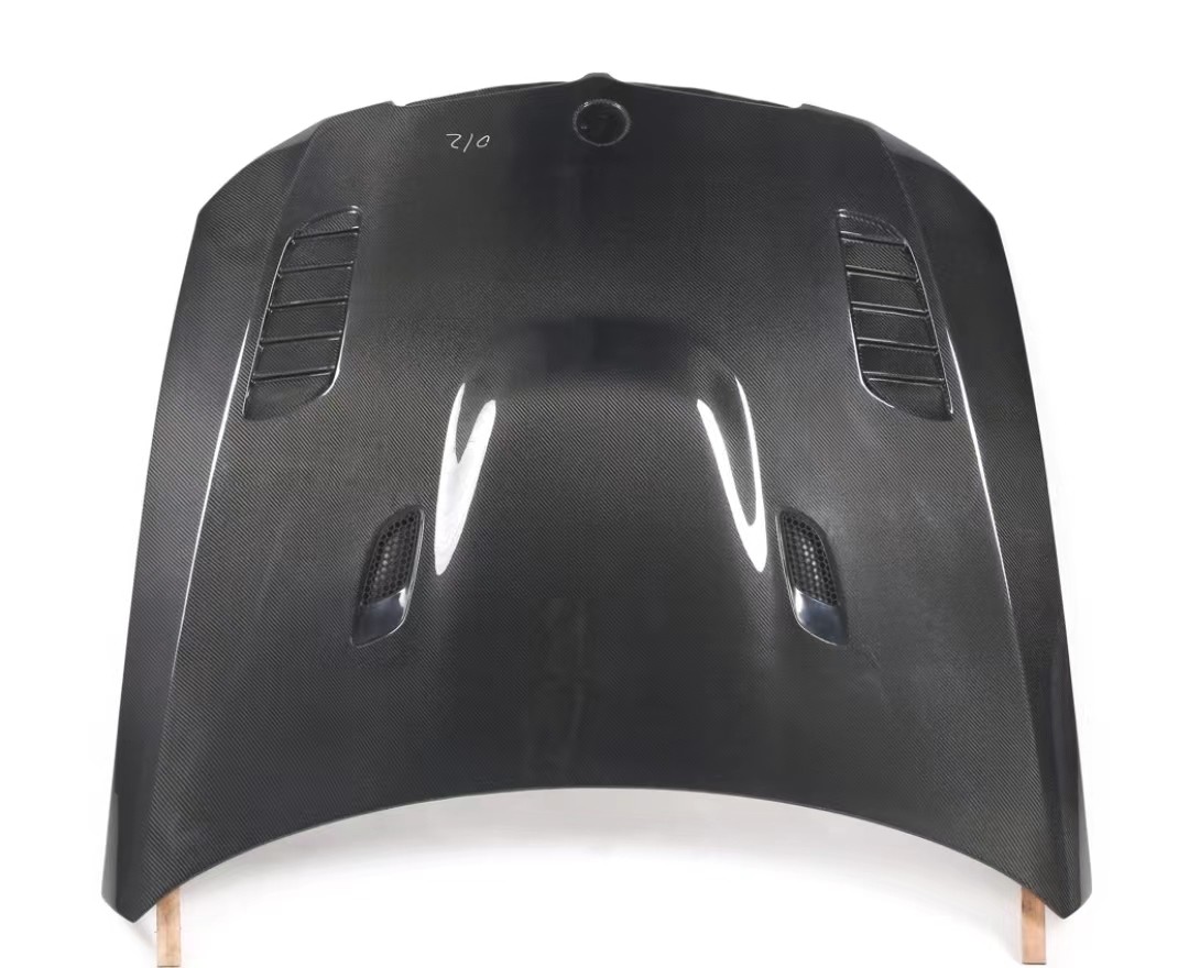 Lightweight Carbon Fiber Hood for BMW E92 M3 V Modification Durable and Year 2005-2013