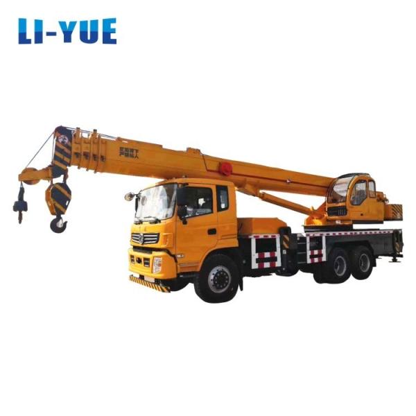 20 Ton Mini Hydraulic Truck Crane Dongfeng Chassis Rated Loading Capacity 20000kg