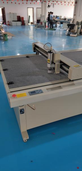 1900*1450*1100mm Sizes Garment Flatbed Bed Pattern Cutter Clothing Cutting Machine