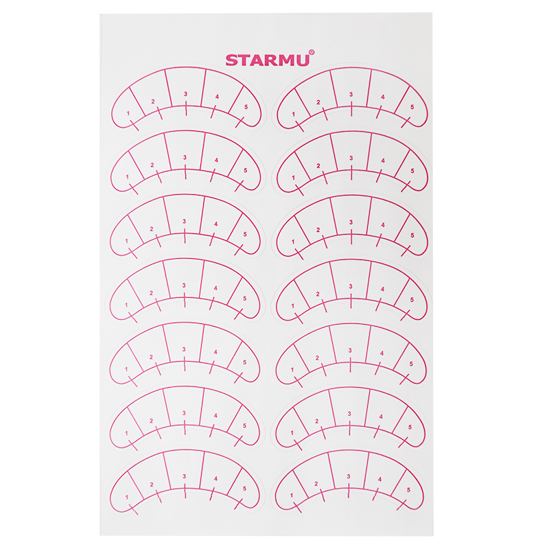 La etiqueta engomada de las extremidades del ojo de la práctica de la extensión de la pestaña envuelve los remiendos de papel