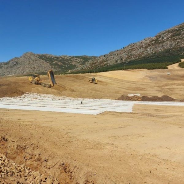 800gsm Non Woven Geotextile Fabric Heavy Duty  For Drainage Filtration Soil Separation