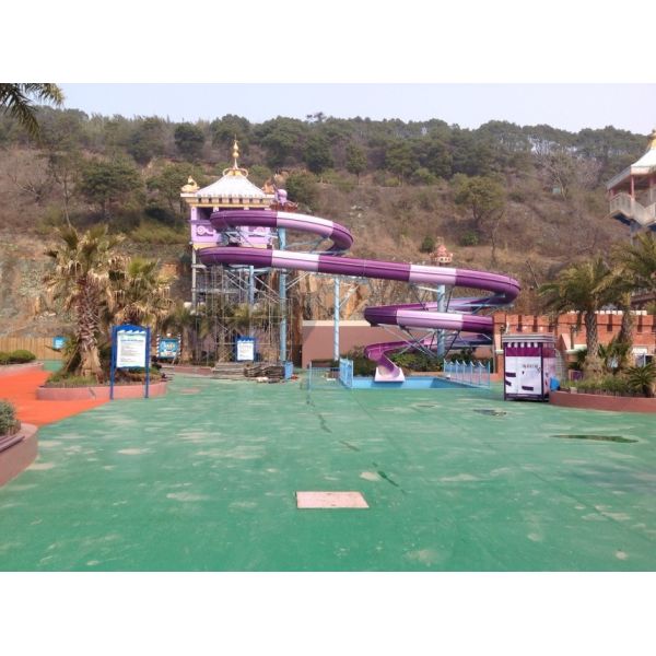 Outdoor Commercial Sprial Fiberglass Water Slides Combination , Water Park Attraction