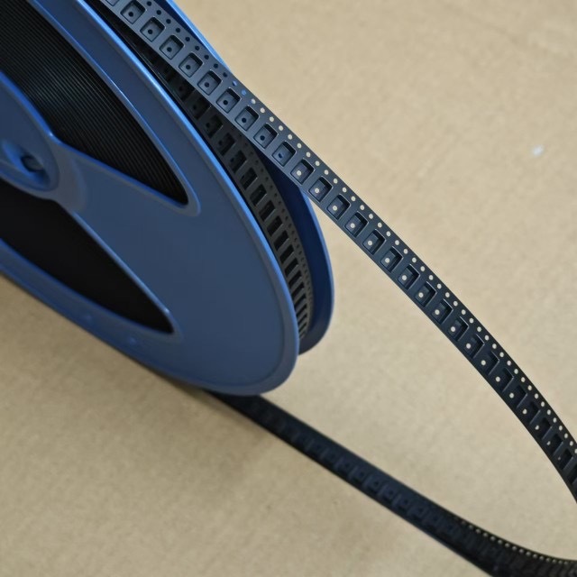 Custom ESD Carrier Tape & Mold Tooling for Electronic Packaging