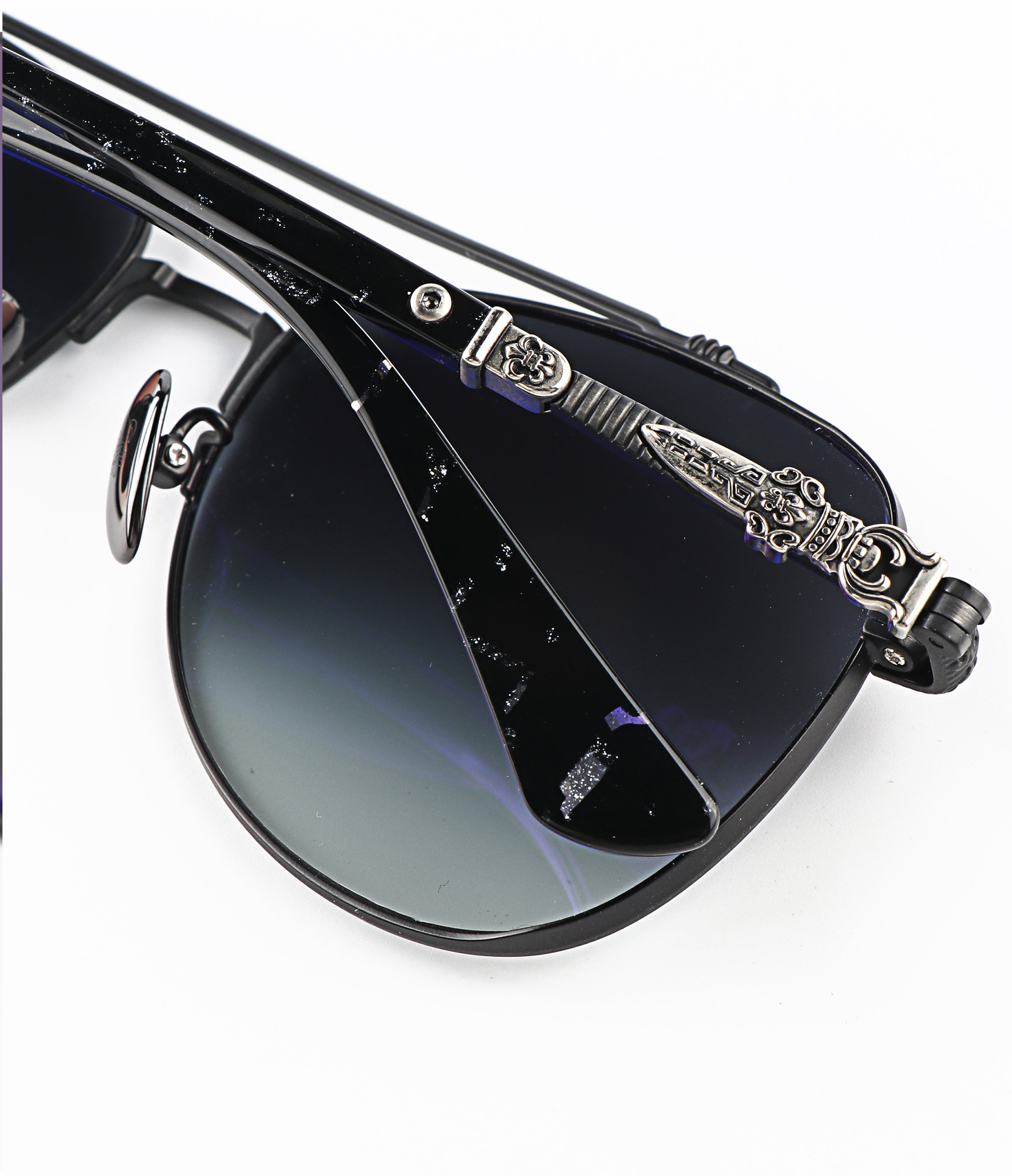 2026 Wholesale Design Titanium Unisex Sun Glass Cycling Men Women Vintage Lightweight Temple Sunglasses Customizable Side logo