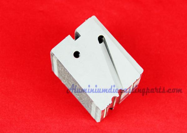 Air Cooling Extruded Aluminum Heat Sinks Computer Heatsink Tolerance 0.02mm - 0.1mm