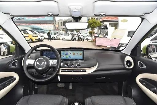 Vehículos usados de nueva energía Wuling Bingo 333KM 2023 Modelo Aurora Verde Color