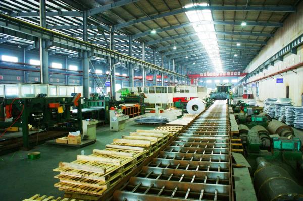 Embossed Stucco Aluminum Coil Roll For Refrigerator Production 0.06-3.0 mm Thickness