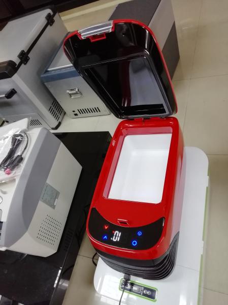 8L Modern Mini Portable Car Fridge Freezer / Car Cooler / Ice Box with Warmer