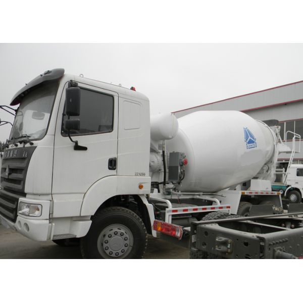 Смеситель тележки конкретного смесителя строительной площадки установленный трейлером конкретный