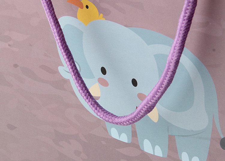 Подгонянные сумки упаковки подарка рождества повторно использовали бумагу искусства для ходить по магазинам