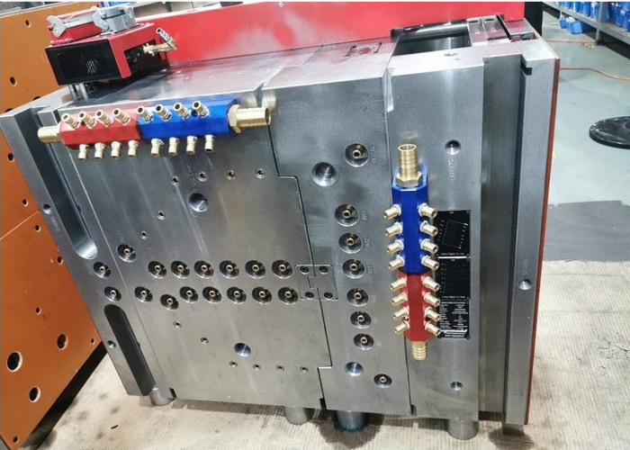 Прессформа впрыски HASCO 1.2343ESR PA6 GF30 пластиковая для частей консоли