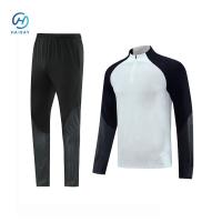 T-shirt de football polyester léger, résistant à l'humidité et respirant Idéal pour des performances optimales sur le terrain