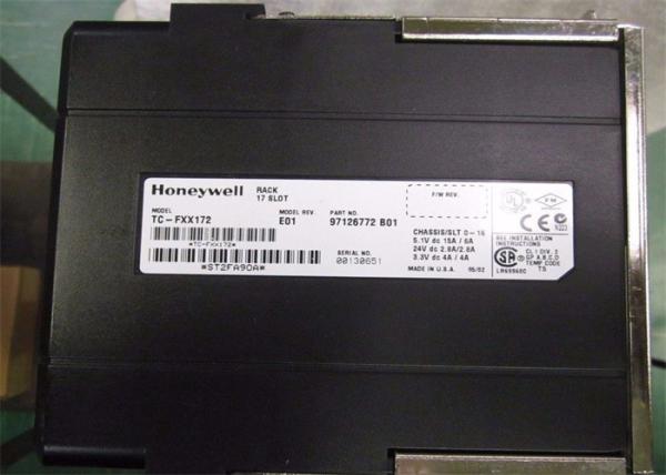 Estante sin recubrimiento análogo 24VDC 2.8A de 17 ranuras del módulo entrado de Honeywell TC-FXX172