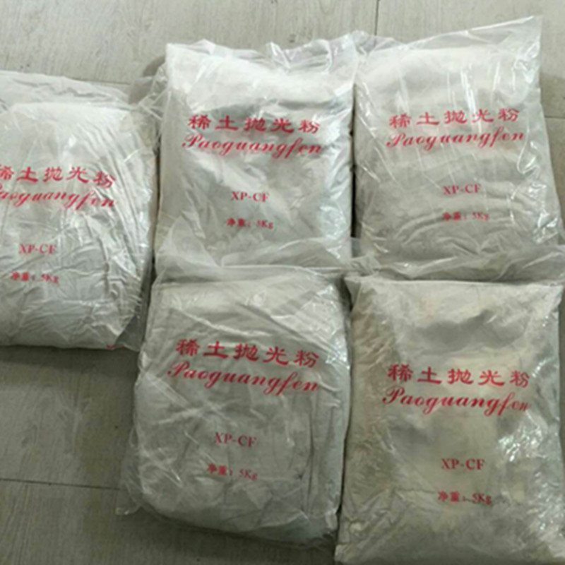 Цвет руки порошка стеклянной окиси церия редкой земли полируя белый