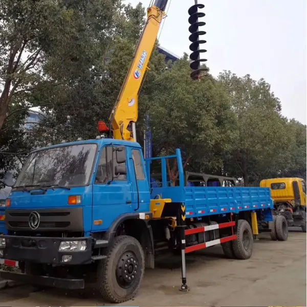 DONGFENG/Isuzu 6tons Telescopic Boom Truck Mounted Crane Construction Crane Truck