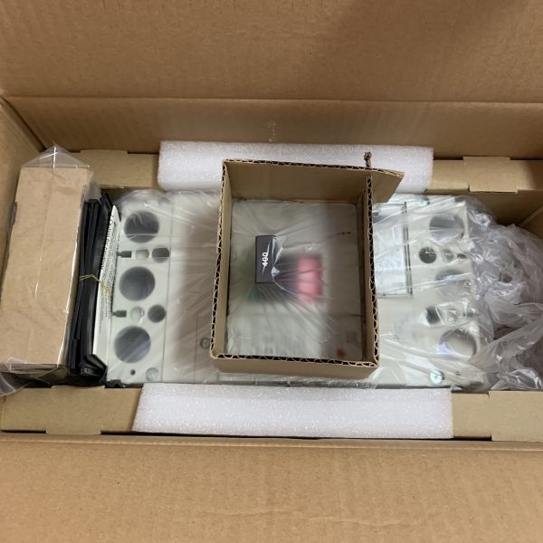 ВЫКЛЮЧАТЕЛЬ 3P УТЕЧКИ ЗЕМЛИ МОТОРА СЕРВОПРИВОДА Мицубиси NV400-SEW НОВЫЙ